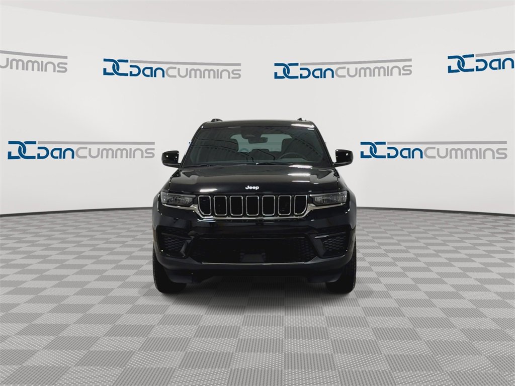 New 2025 Jeep Grand Cherokee Laredo X w/ Luxury Tech Group I image 3