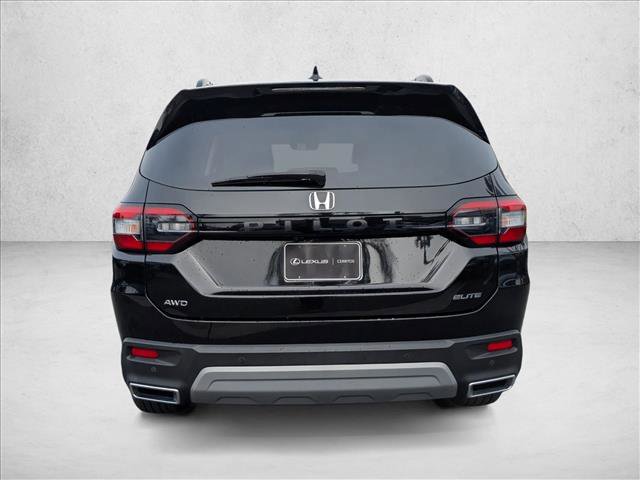 Used 2023 Honda Pilot Elite image 8