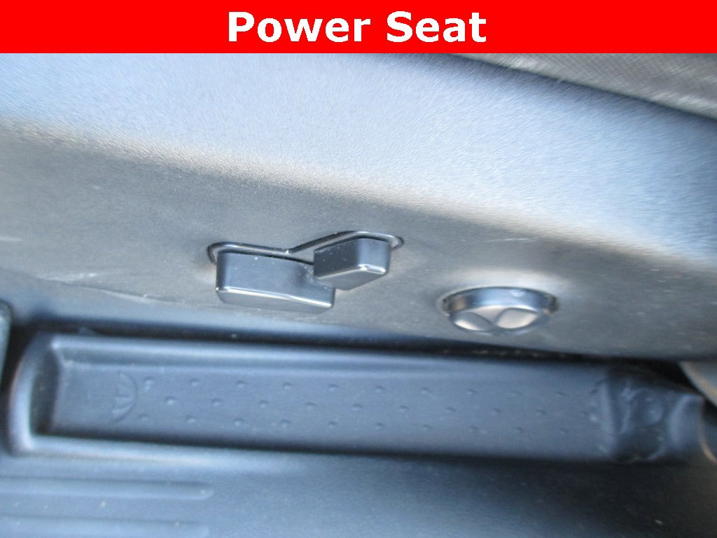 Used 2021 Chrysler Pacifica Touring-L w/ Premium & Safety Sphere Group image 24