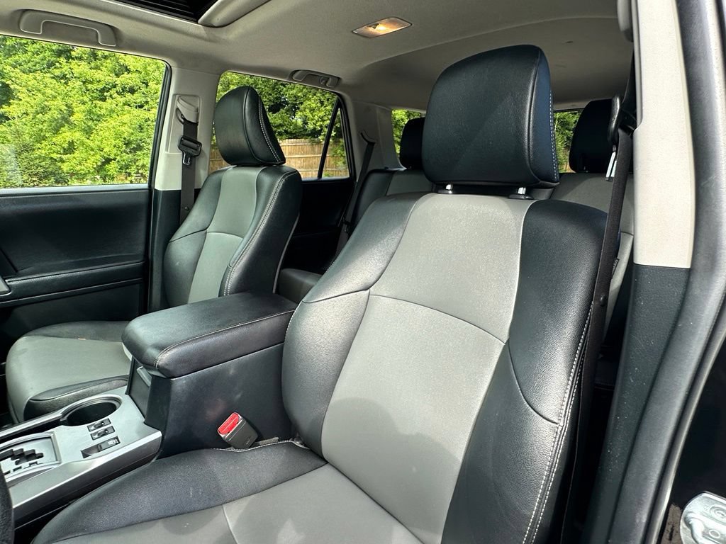 Used 2019 Toyota 4Runner SR5 Premium AWD/4WD image 16