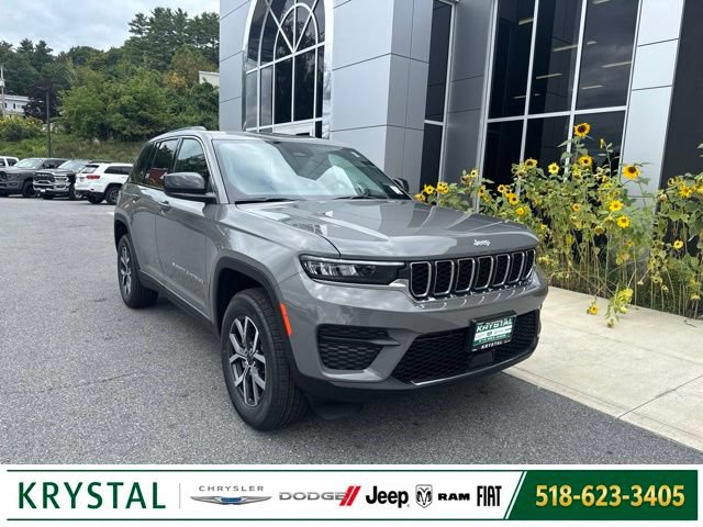 New 2027 Jeep Grand Cherokee Laredo AWD/4WD image 1
