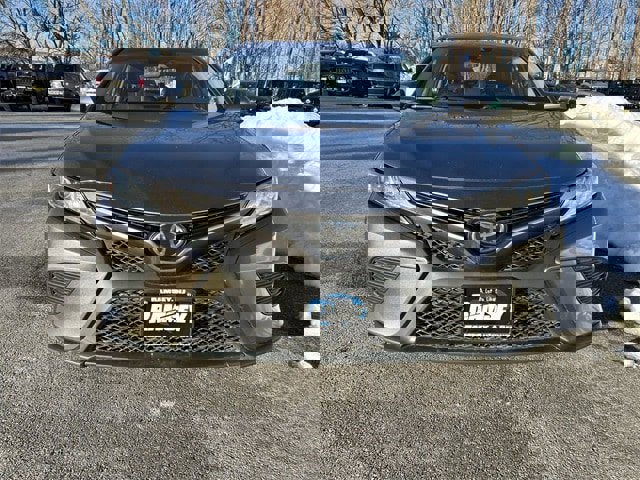 Used 2020 Toyota Camry SE image 3