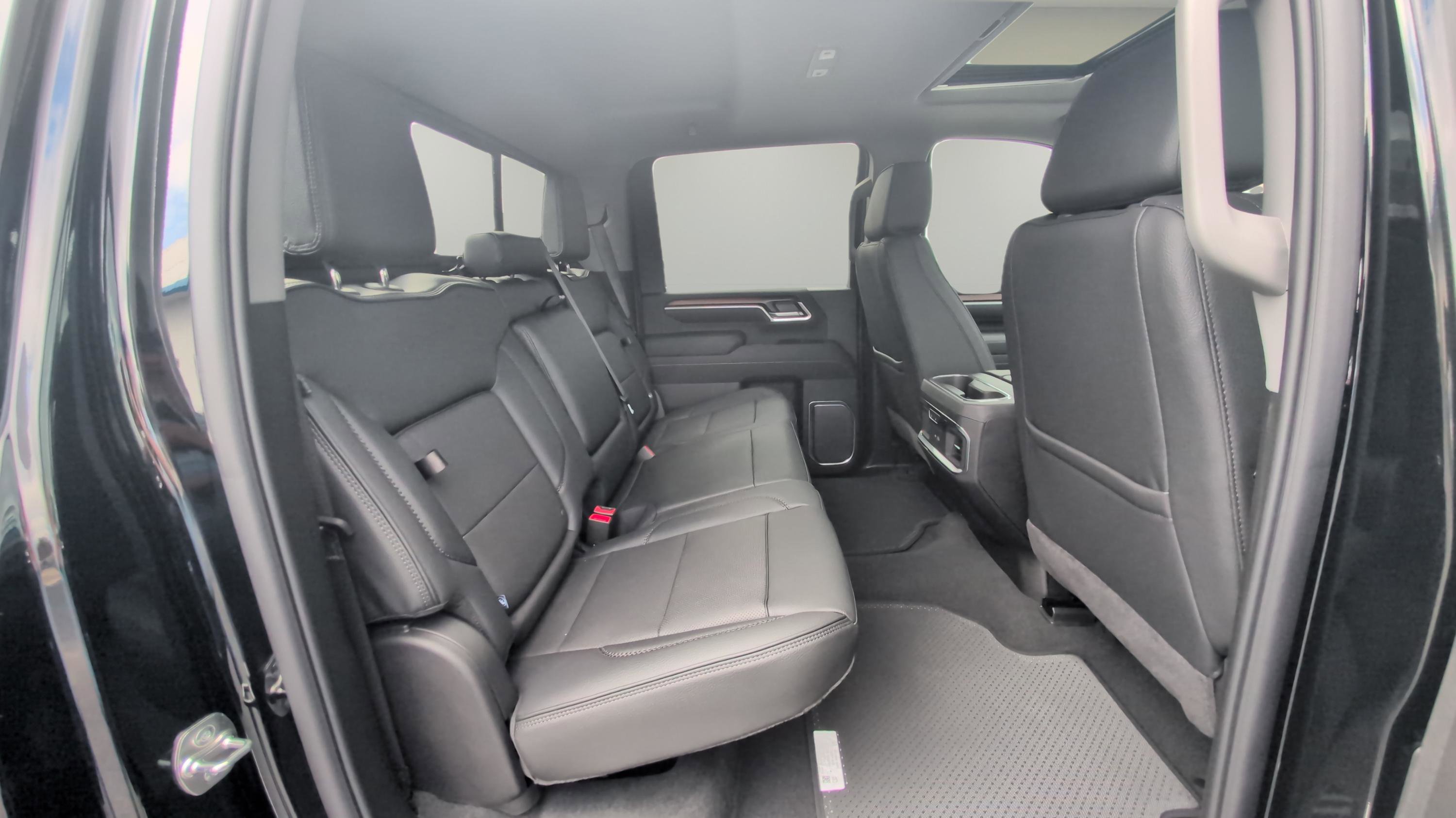 New 2026 GMC Sierra 3500 Denali w/ Technology Package image 13