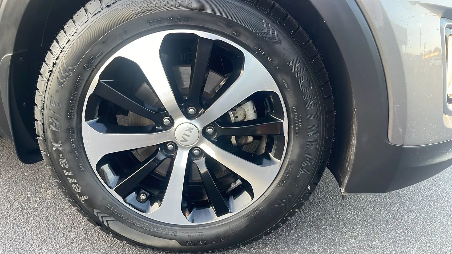 Used 2016 Kia Sorento EX image 27