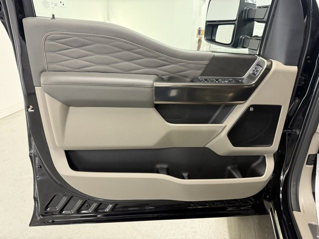 Used 2026 Ford F450 Platinum w/ Platinum Plus Package image 11