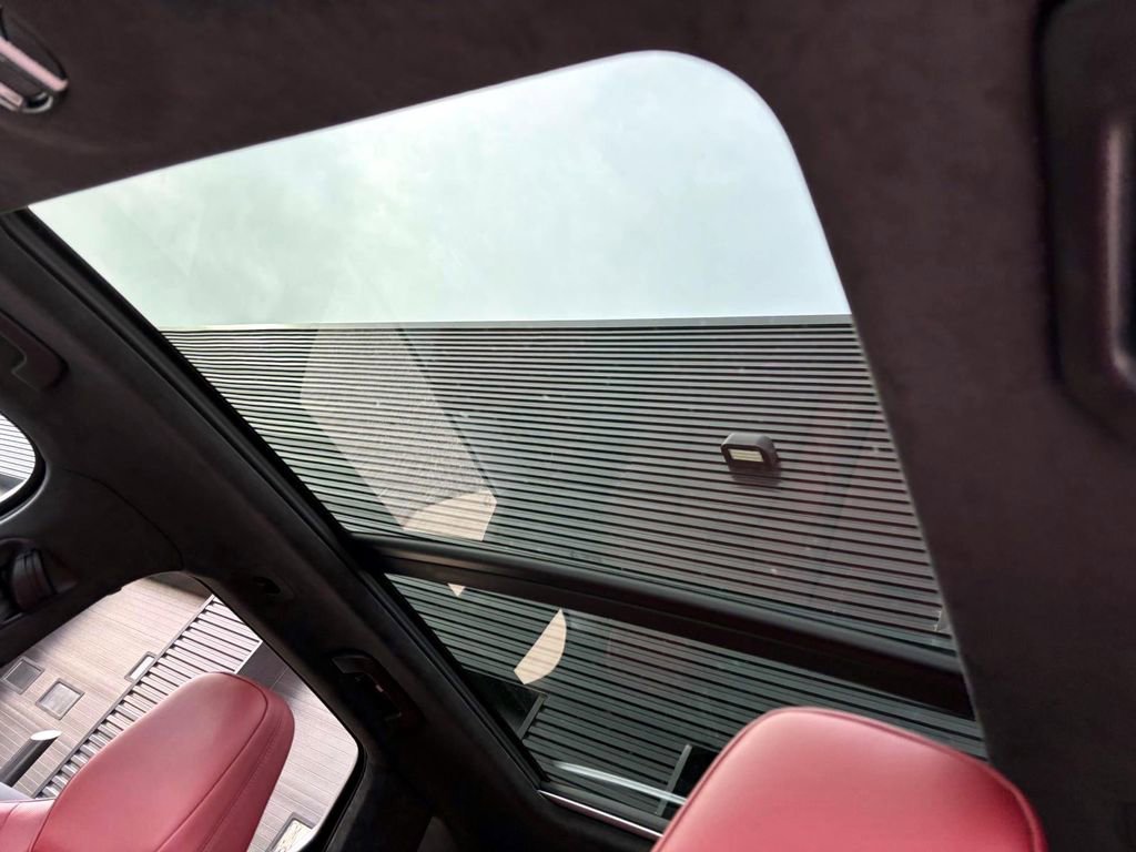 Used 2023 Porsche Cayenne GTS image 39