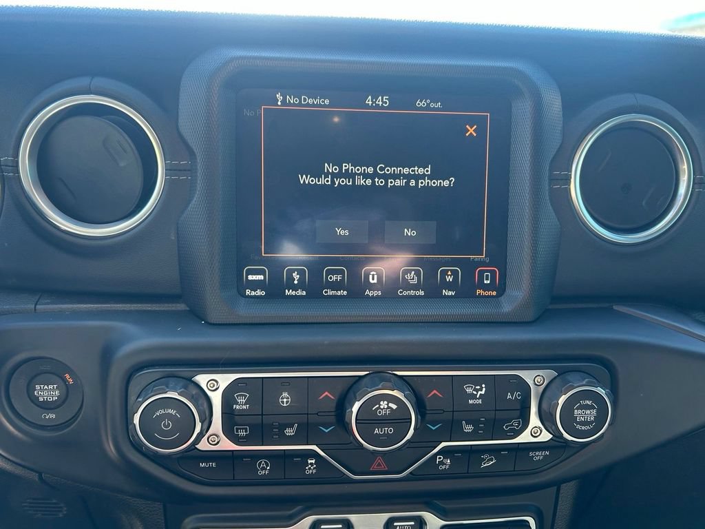 Used 2019 Jeep Wrangler Unlimited Sahara AWD/4WD image 29