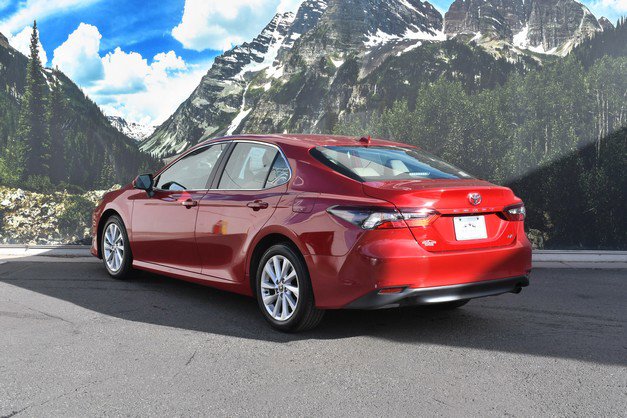Certified 2023 Toyota Camry LE image 9