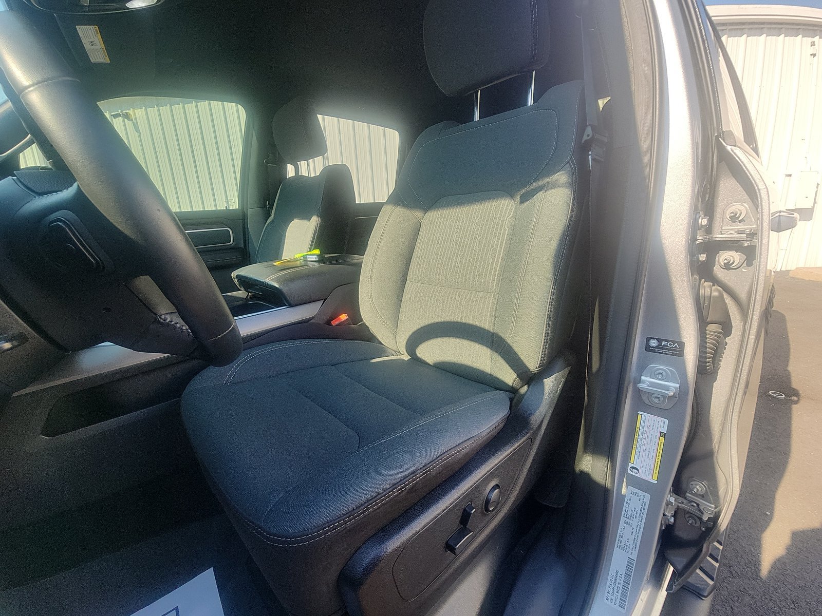Used 2022 RAM 1500 Big Horn AWD/4WD image 21