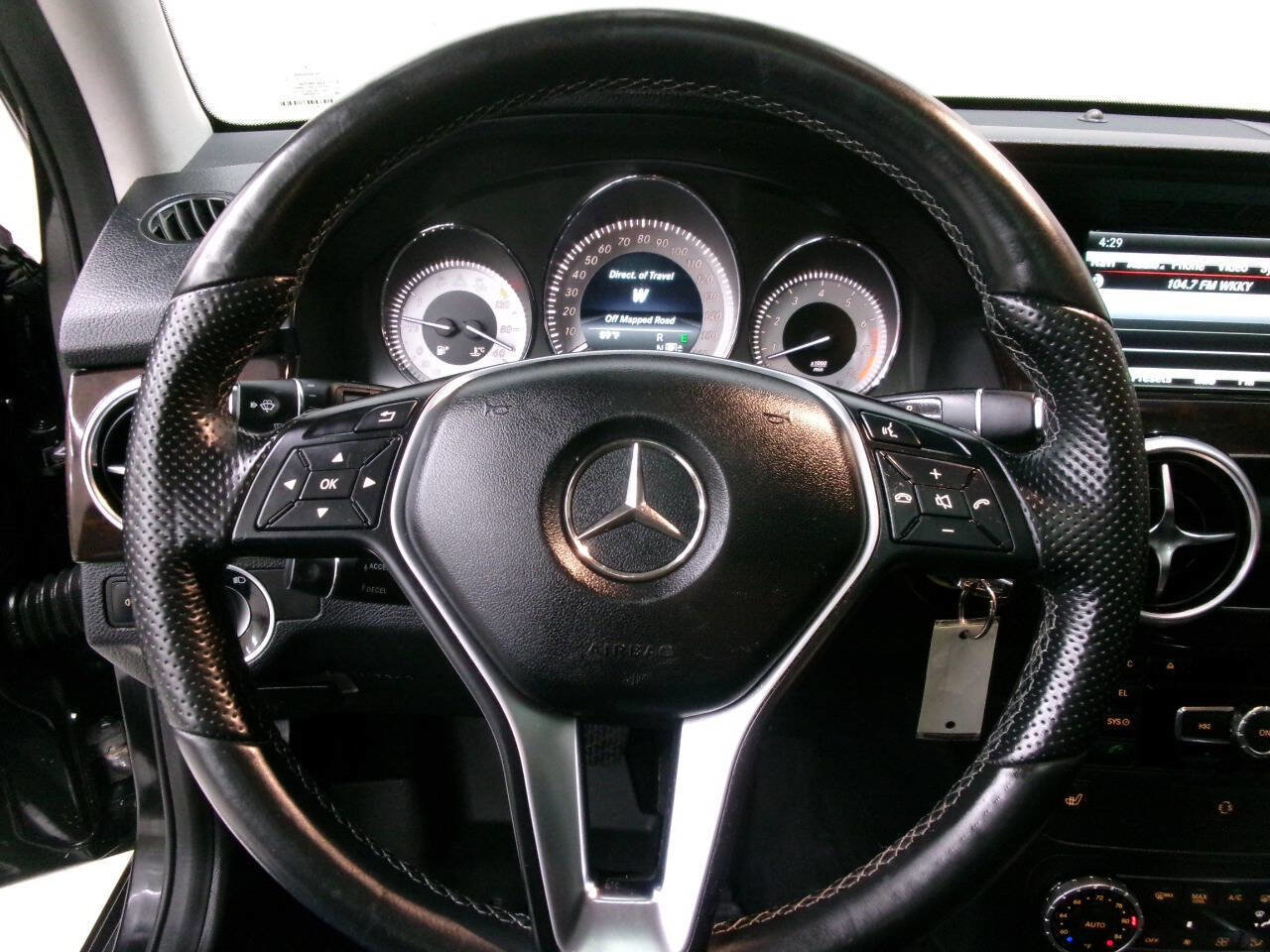 Used 2015 Mercedes-Benz GLK 350 4MATIC image 31