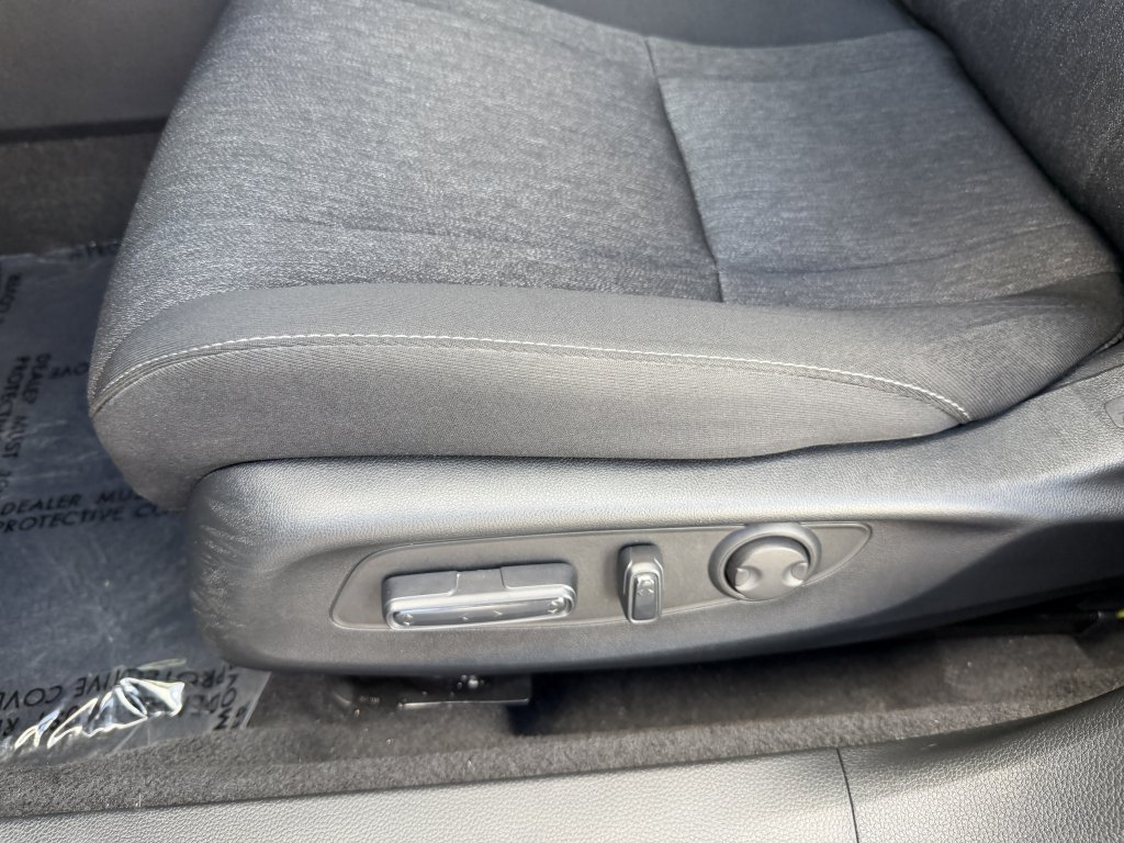 Used 2025 Honda Accord SE image 28
