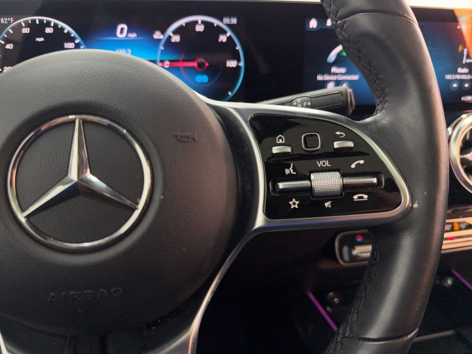 Used 2023 Mercedes-Benz EQB 300 4MATIC image 14