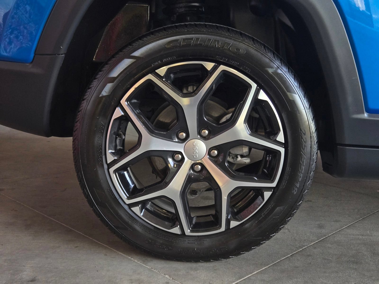 Used 2024 Jeep Compass Limited AWD/4WD image 5