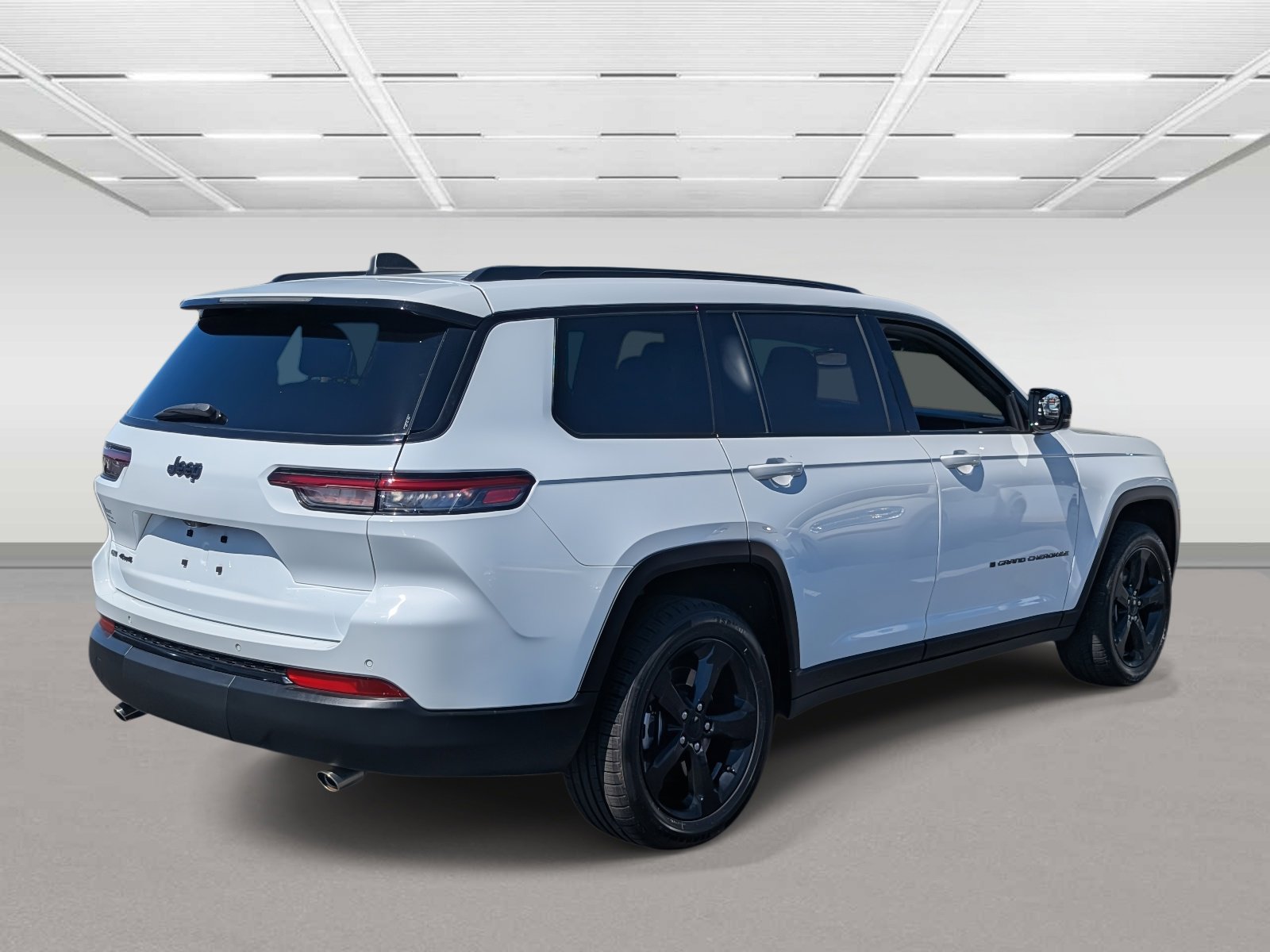 Used 2021 Jeep Grand Cherokee L Altitude image 7