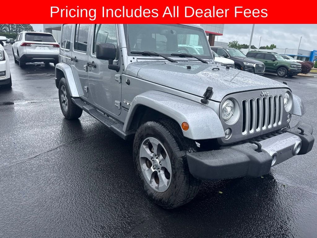 Used 2017 Jeep Wrangler Unlimited Sahara w/ Connectivity Group AWD/4WD image 3