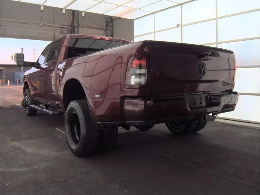 Used 2022 RAM 3500 Big Horn w/ Night Edition image 7