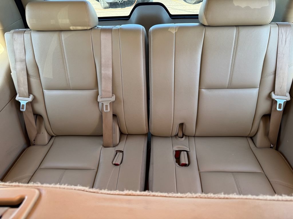 Used 2010 Chevrolet Tahoe LT w/ Luxury Package AWD/4WD image 21