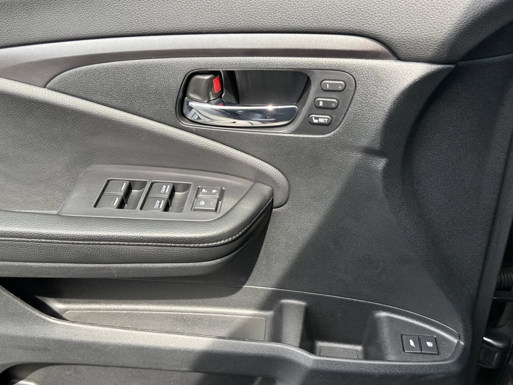 Used 2019 Honda Pilot EX-L image 10