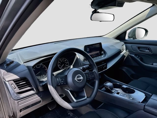 Used 2024 Nissan Rogue S FWD image 9