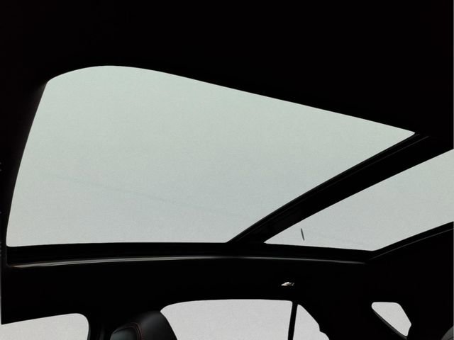 Used 2022 Chevrolet Equinox RS w/ RS Leather Package image 22