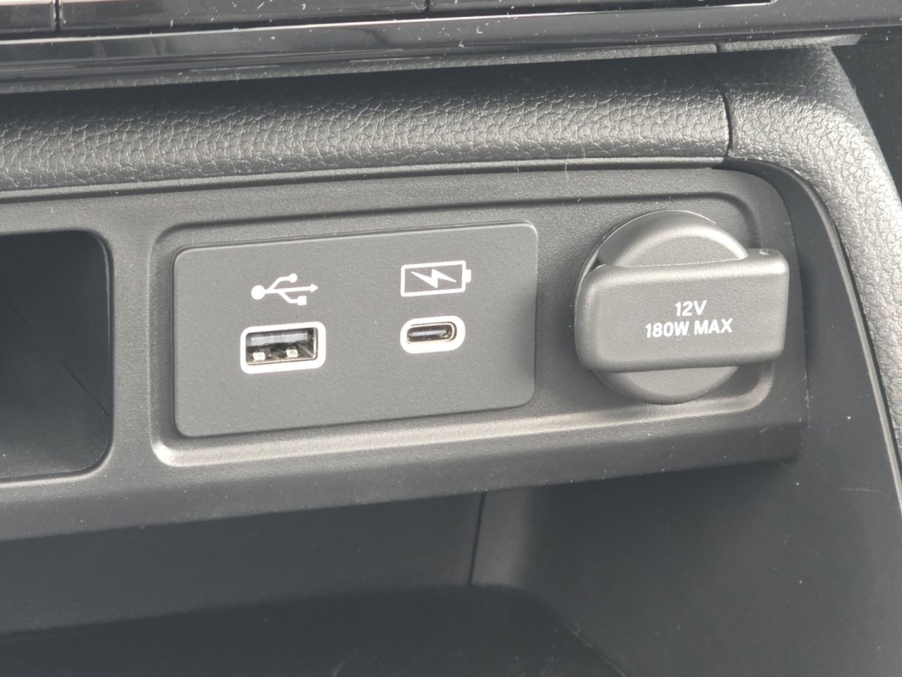 New 2025 Honda Pilot Touring image 11