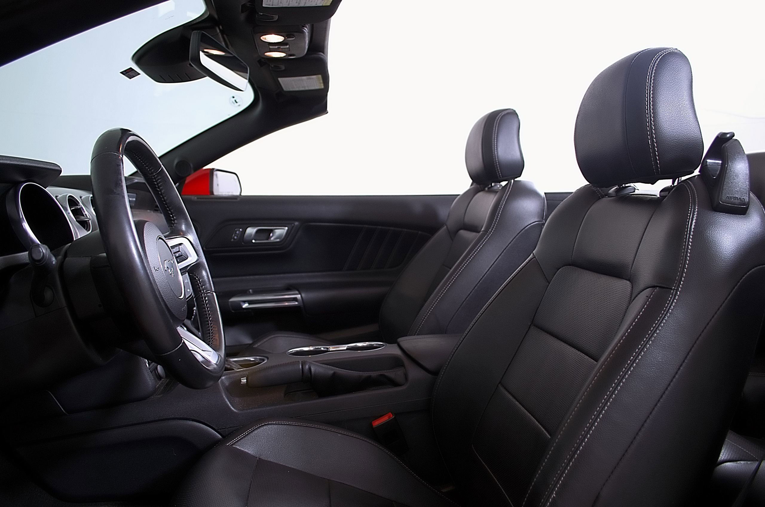 Used 2022 Ford Mustang Premium RWD image 13