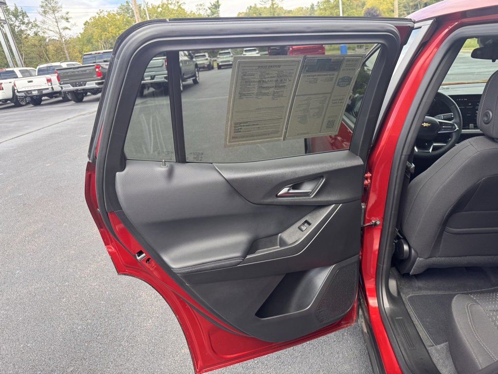 Used 2025 Chevrolet Equinox LT image 21