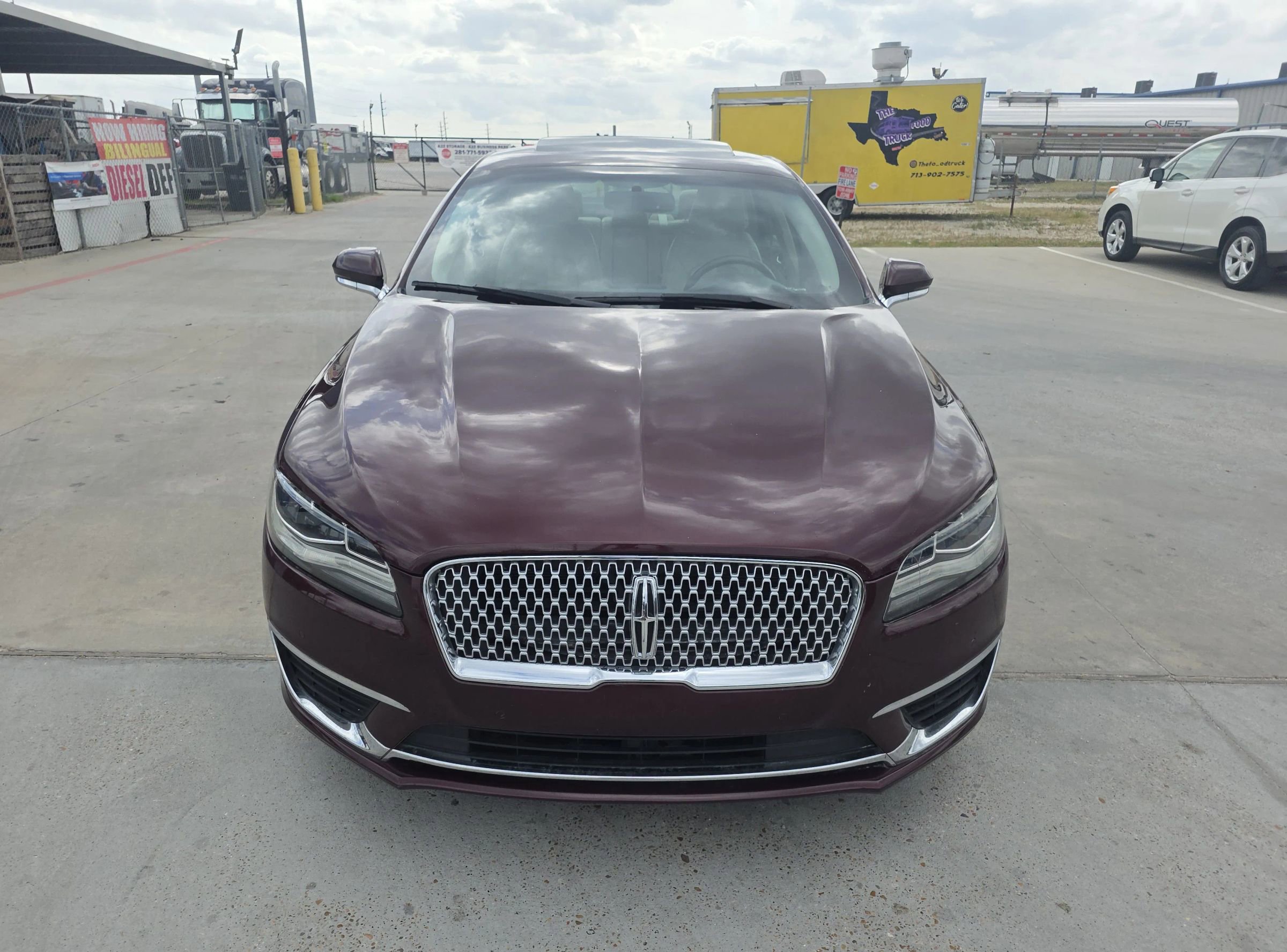 Used 2017 Lincoln MKZ Reserve image 4