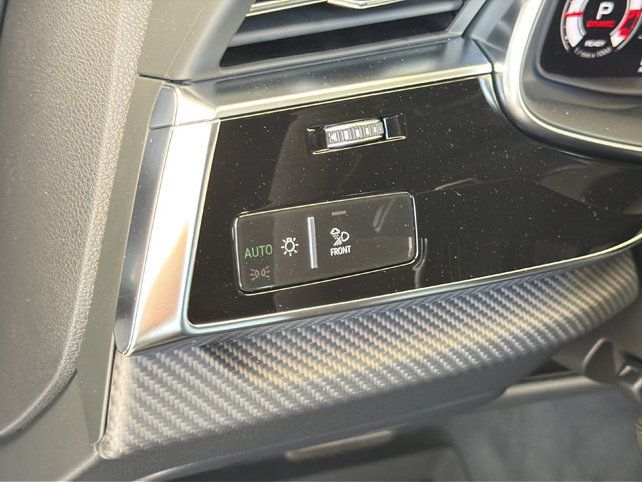Used 2026 Audi RS Q8 performance AWD/4WD image 21