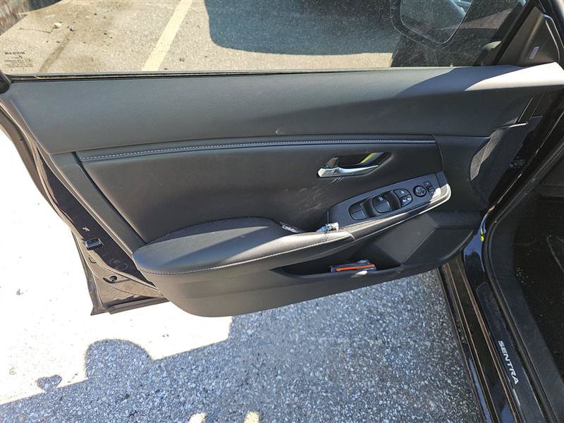 Used 2021 Nissan Sentra SV FWD image 8