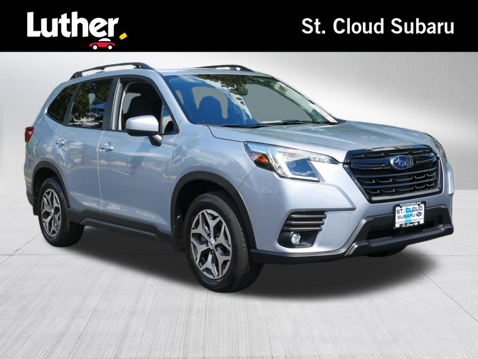 Certified 2024 Subaru Forester Premium AWD/4WD image 1