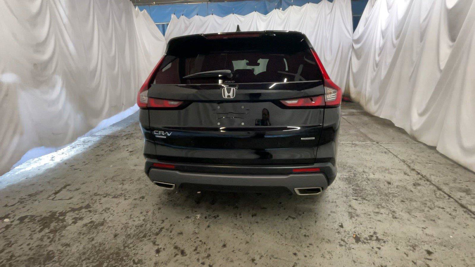Used 2024 Honda CR-V Sport Touring image 8