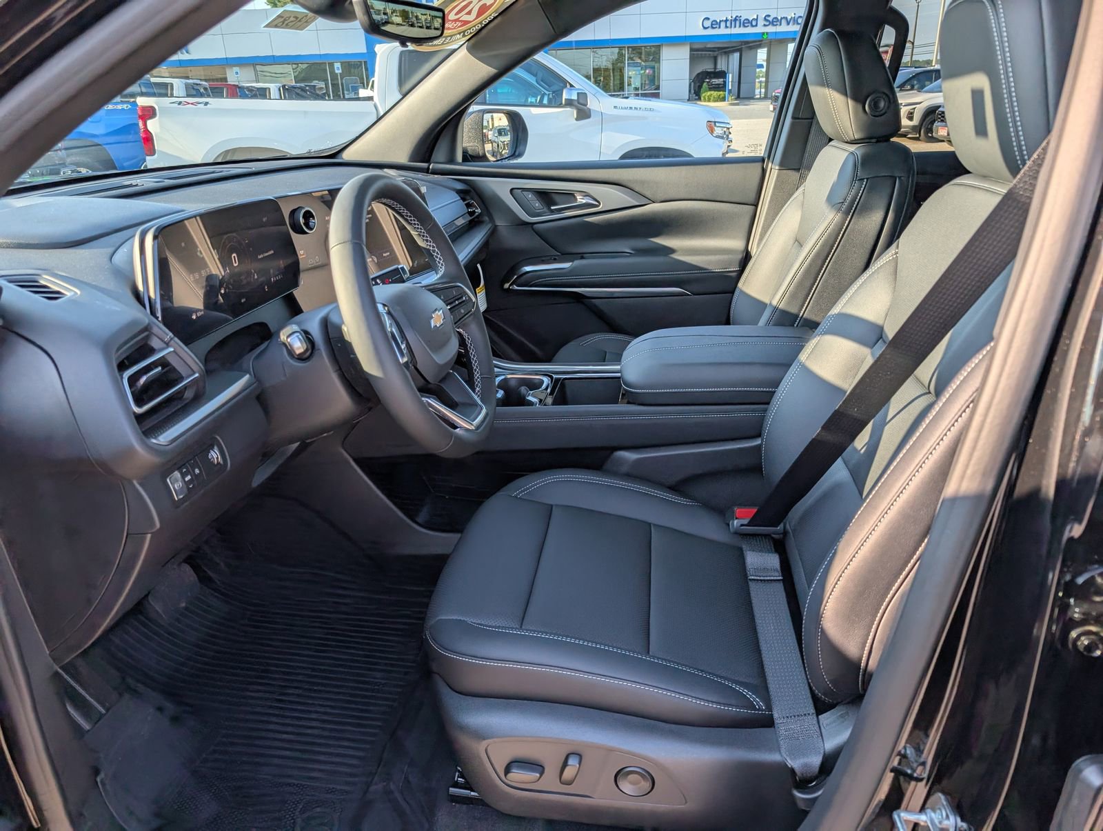 New 2026 Chevrolet Traverse LT w/ Driver Confidence Package image 14