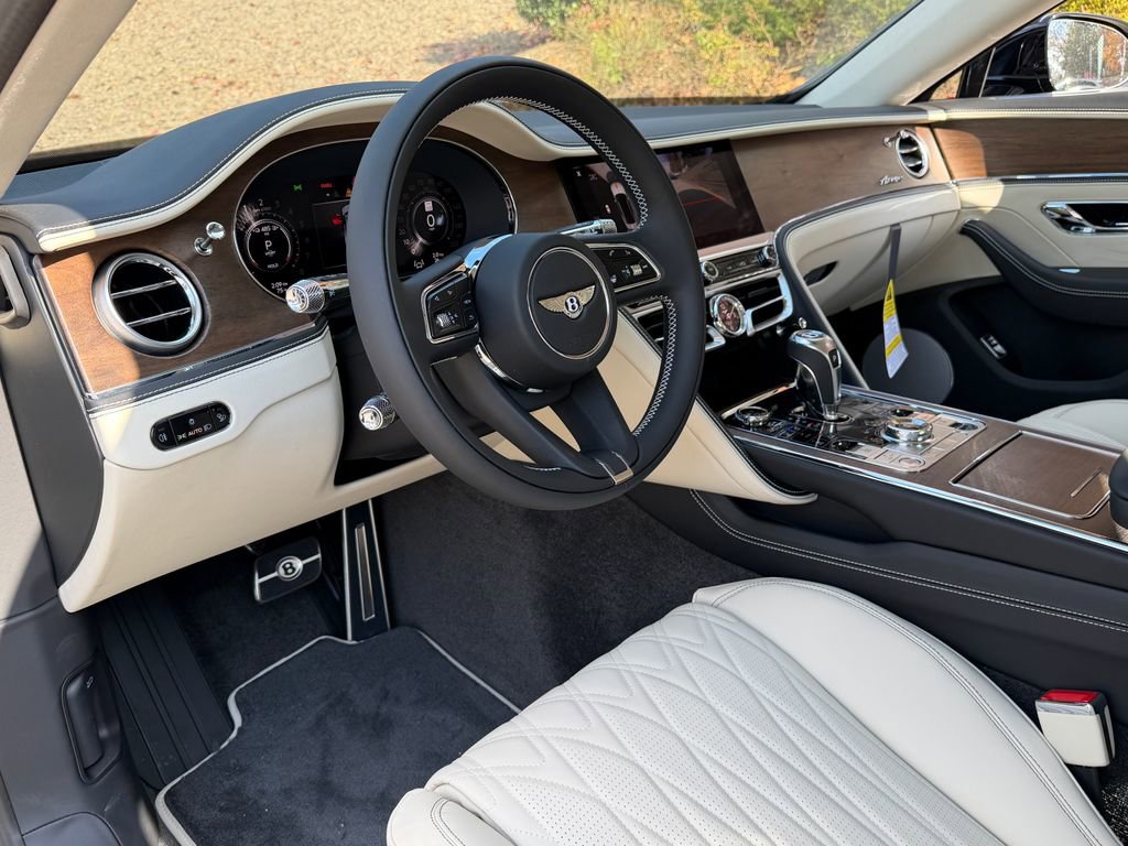 New 2026 Bentley Flying Spur Azure image 18