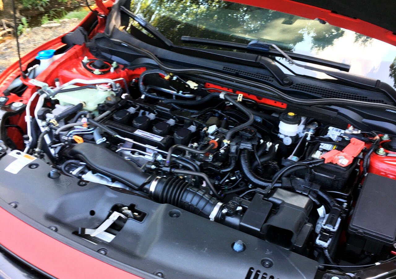 Used 2018 Honda Civic Sport image 28