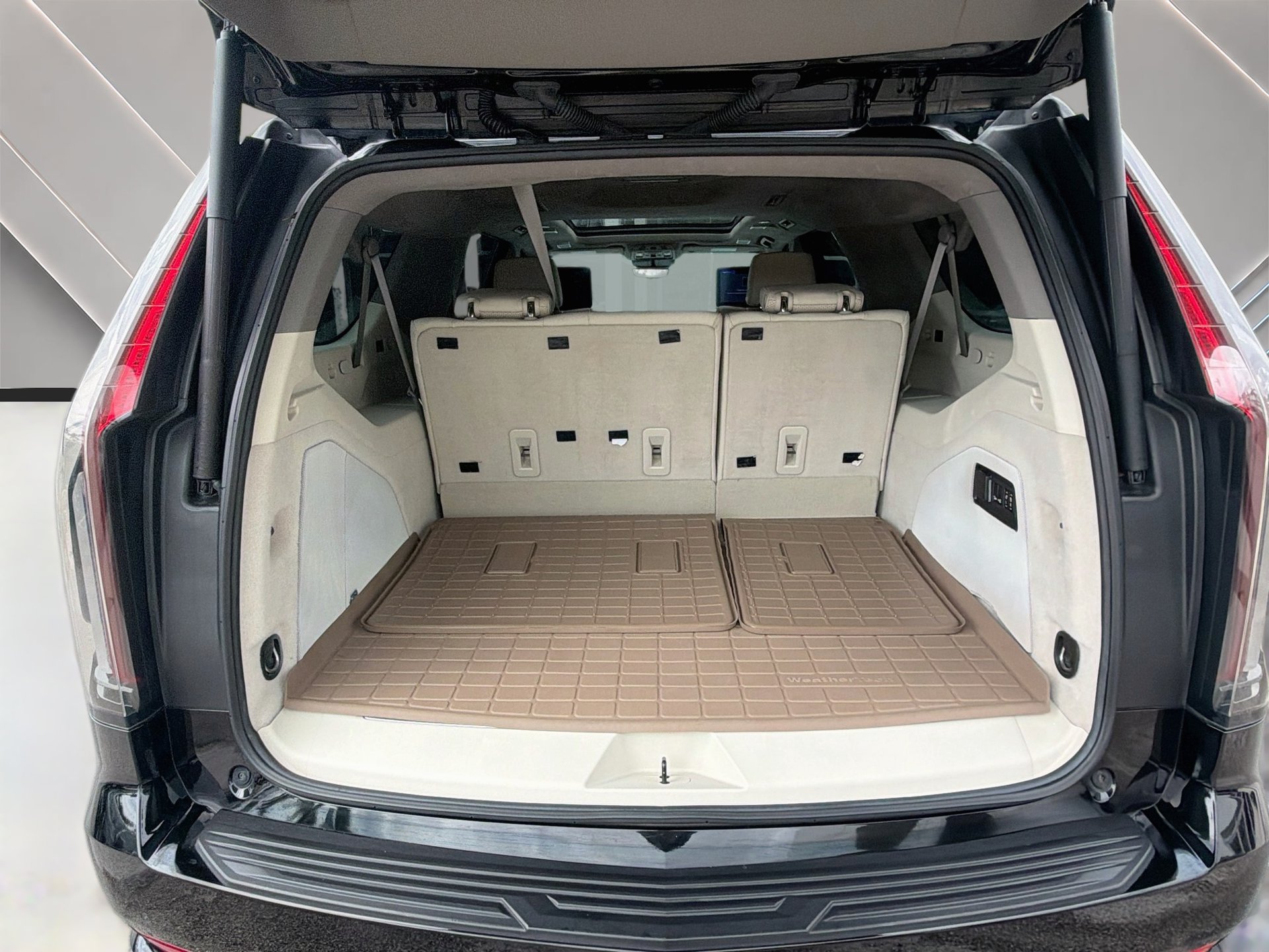 Certified 2023 Cadillac Escalade ESV Sport Platinum w/ LPO, ONYX Package RWD image 14