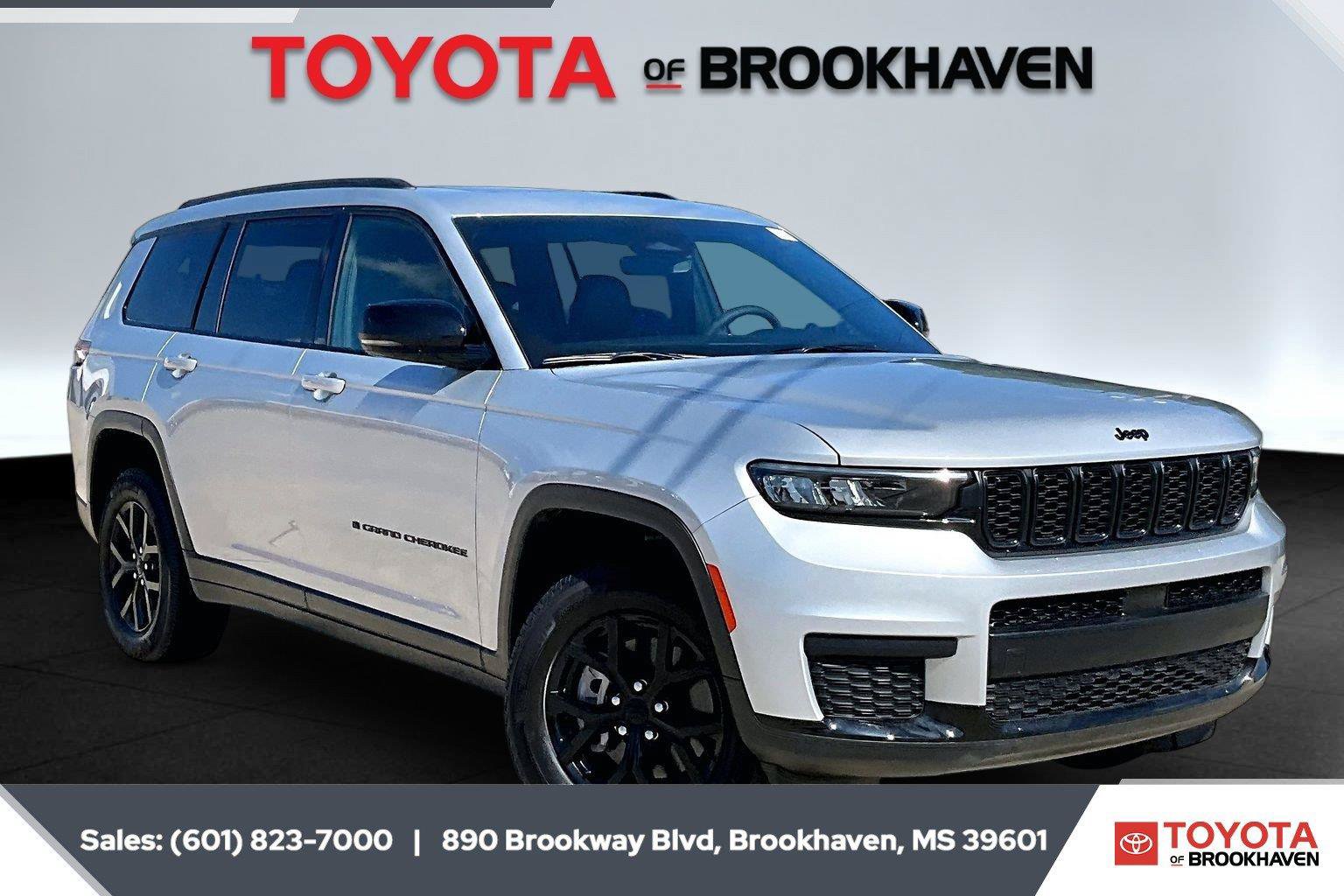 Used 2025 Jeep Grand Cherokee L Altitude RWD image 1