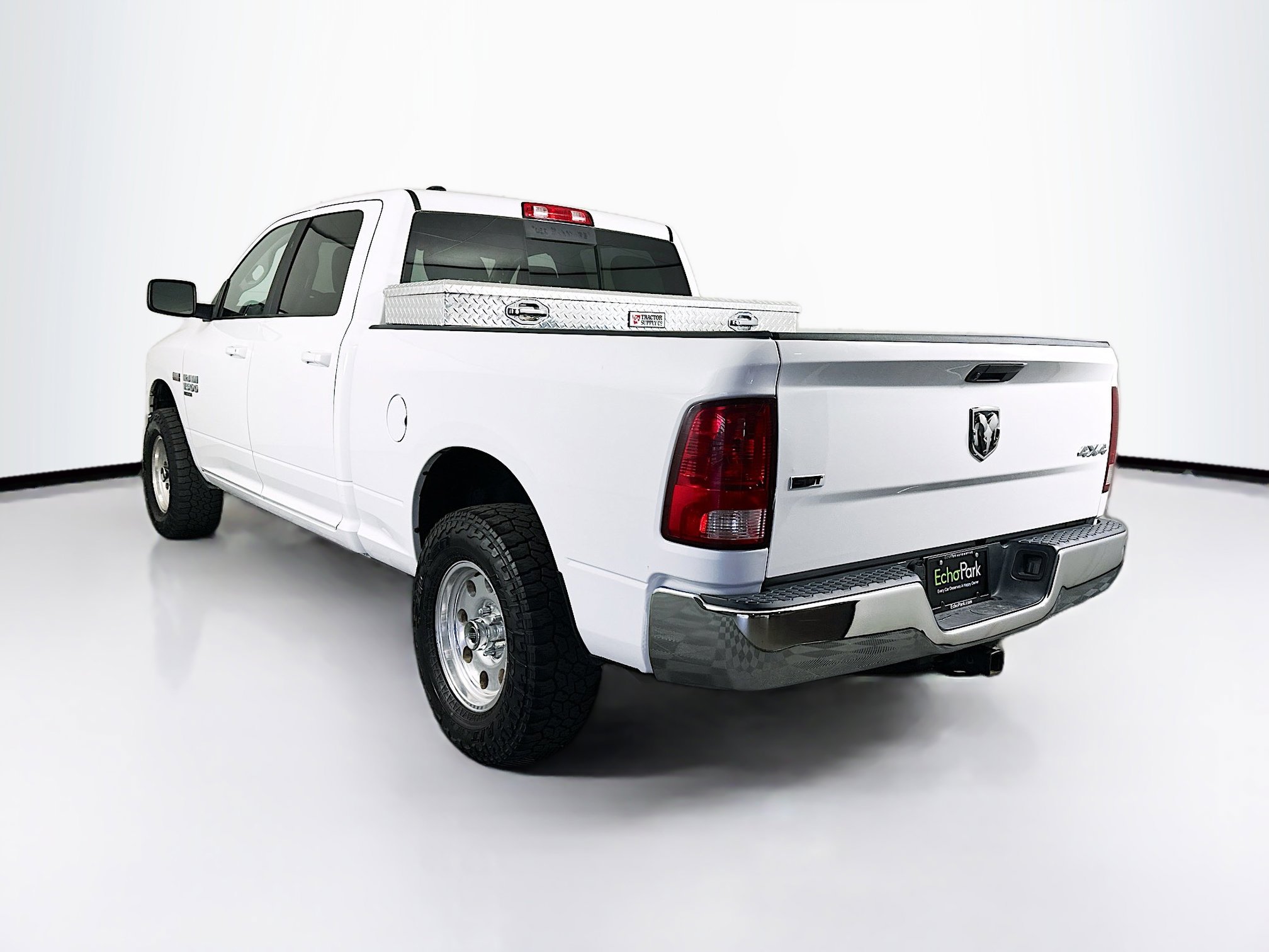 Used 2019 RAM 1500 Classic SLT image 5