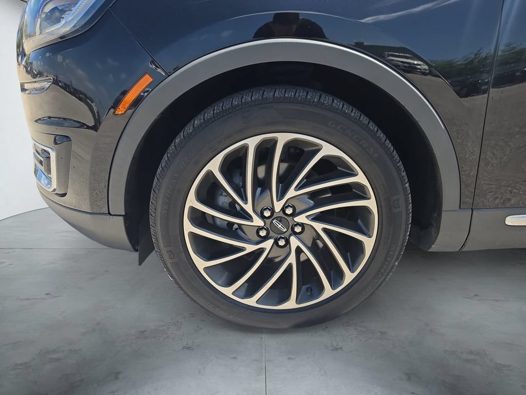 Used 2019 Lincoln Nautilus Reserve AWD/4WD image 17