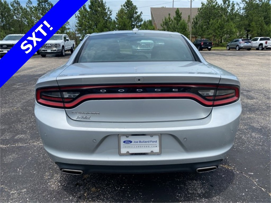 Used 2023 Dodge Charger SXT image 13