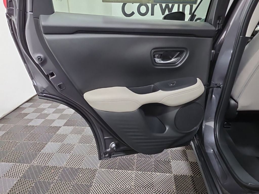 Used 2026 Honda HR-V LX image 18