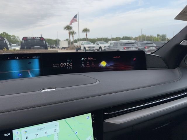 Used 2025 Lincoln Navigator Reserve w/ Jet Appearance Package image 12