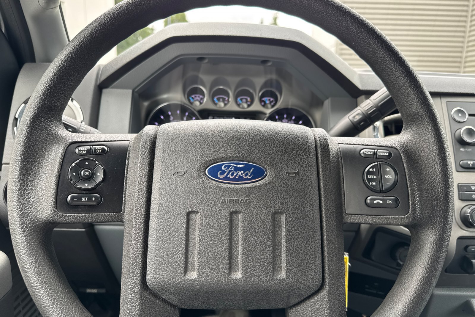 Used 2011 Ford F250 XLT w/ XLT Premium Pkg AWD/4WD image 20