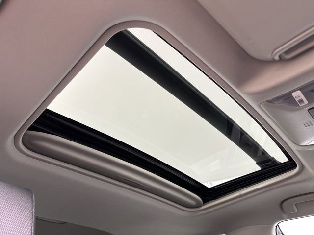 Used 2023 Toyota RAV4 XLE w/ Convenience Package image 27