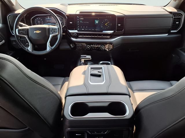 Used 2022 Chevrolet Silverado 1500 LTZ w/ Technology Package AWD/4WD image 10