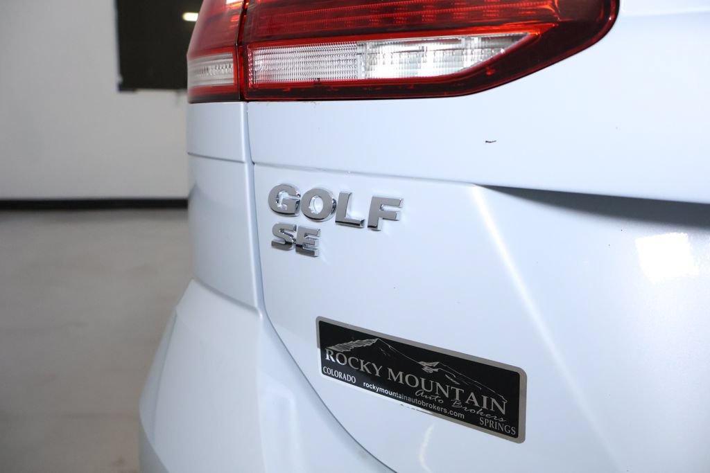 Used 2019 Volkswagen Golf SE FWD image 10