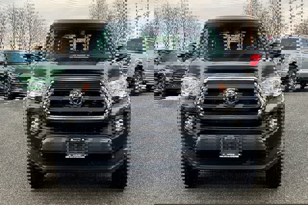 Used 2020 Toyota Tacoma SR5 image 8