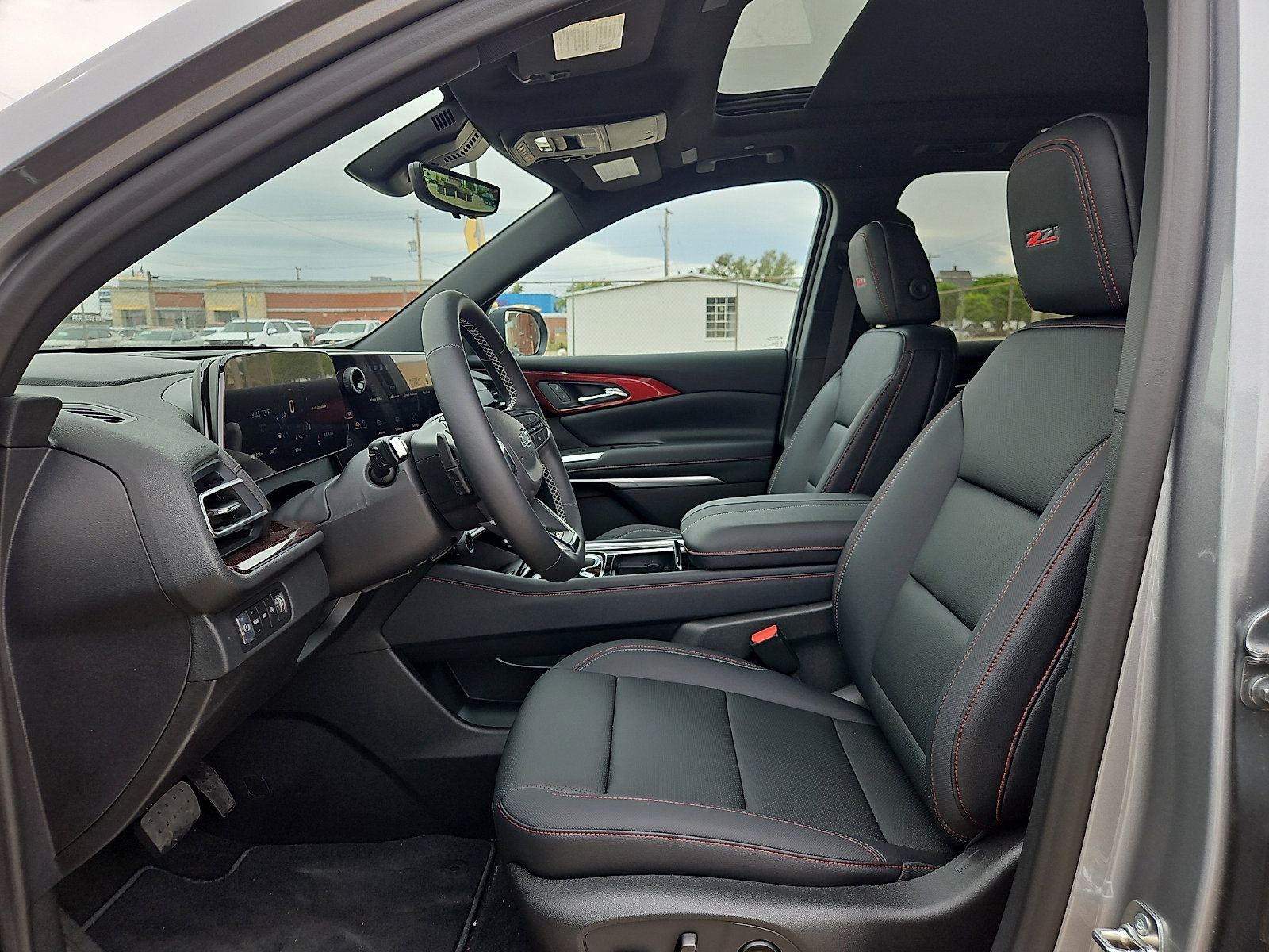 New 2026 Chevrolet Traverse Z71 w/ Driver Confidence Package AWD/4WD image 15