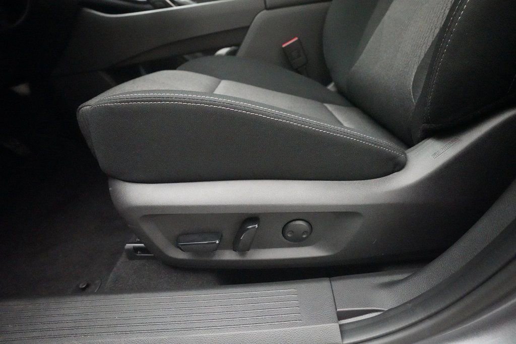 Certified 2024 Nissan Rogue SV image 30