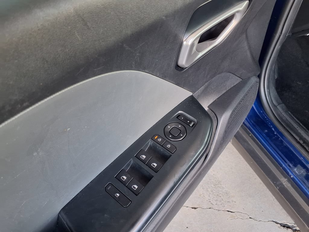 Used 2025 Kia K4 FWD image 20